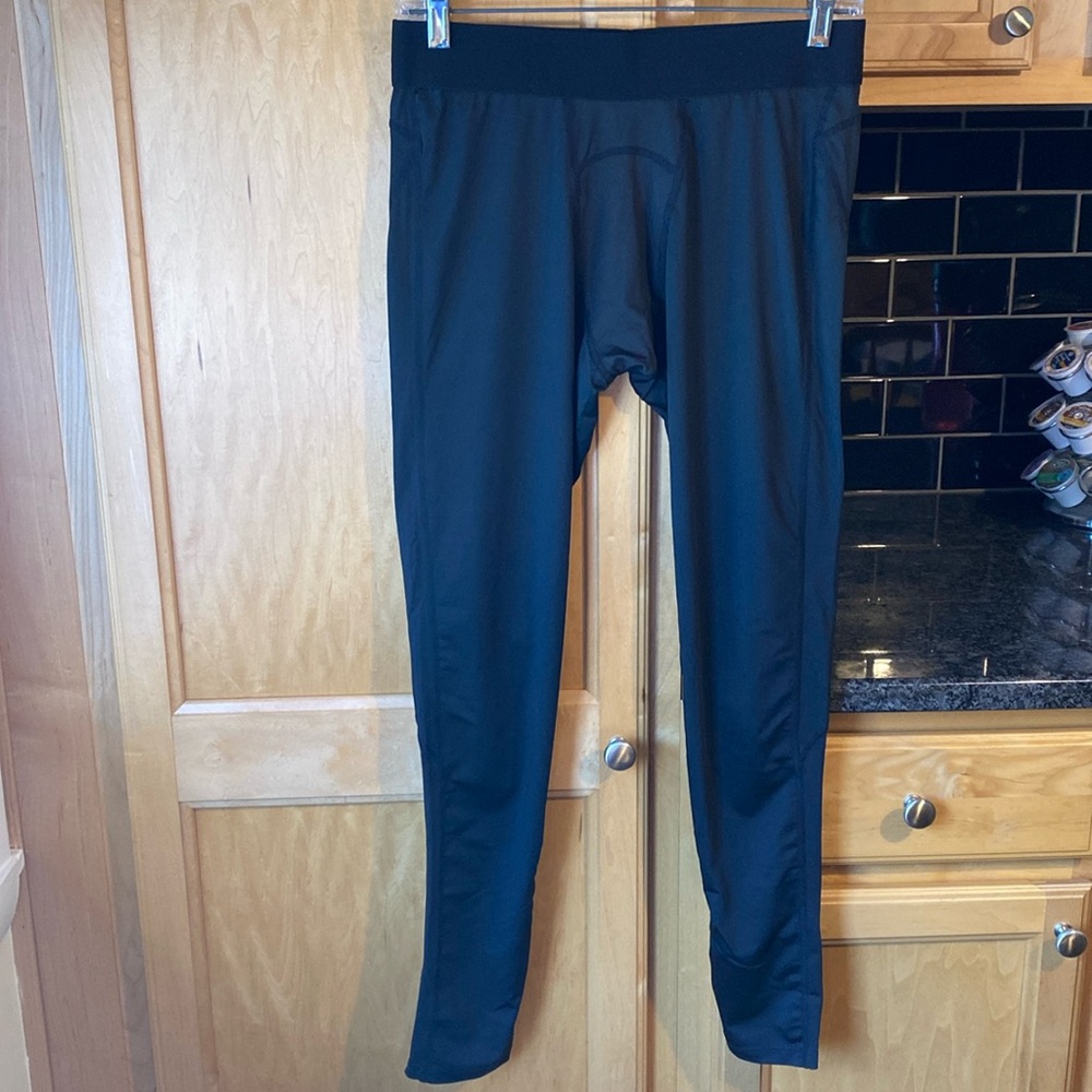 Yuerlian men’s compression leggings, full length. Black, size XL, like new.